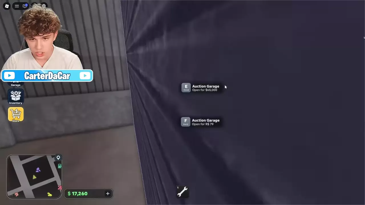 Auction Garage door prompts for the cash and Robux opening options